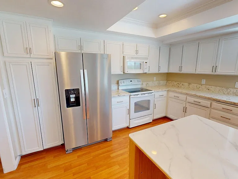 2080 Channelford Rd — Photo 11
