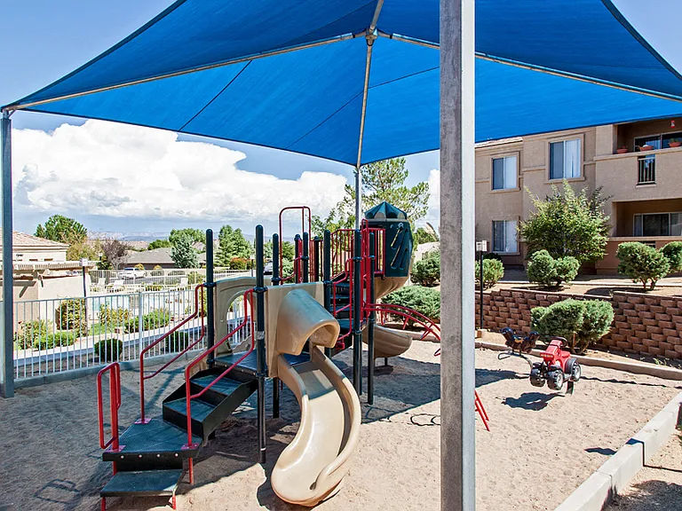Aspen Ridge Apartment Homes — Photo 18