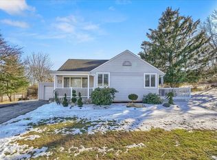 1487 Cross Rd, Mohegan Lake, NY 10547