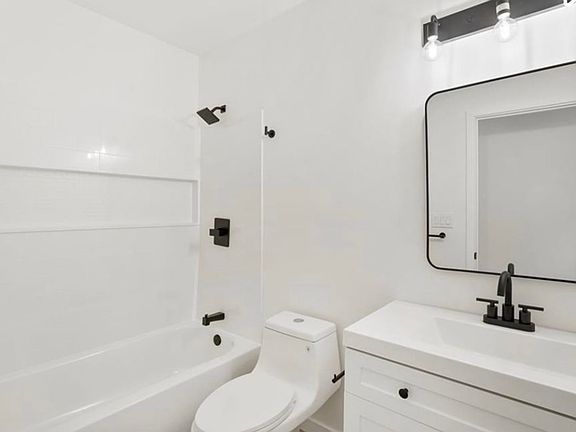 2nd image of 4339-4335 41st St
