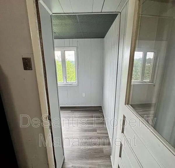1810 Brownsville Rd #2 — Photo 26