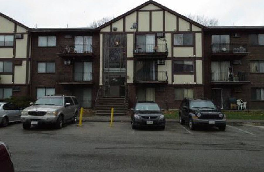 2nd image of 121 Whipple St APT 21