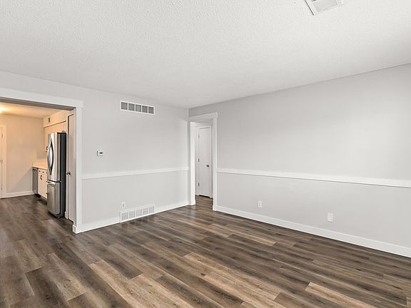 3rd image of 4206 64th St APT 2