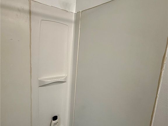 5th image of 536 26th St