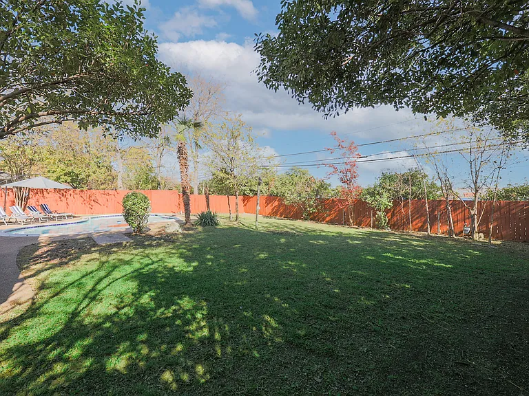 804 Ridgefield Dr — Photo 35