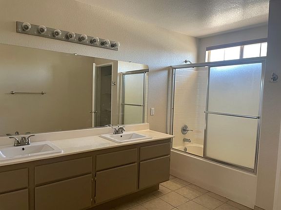 5th image of 13890 Horsetrail Ln
