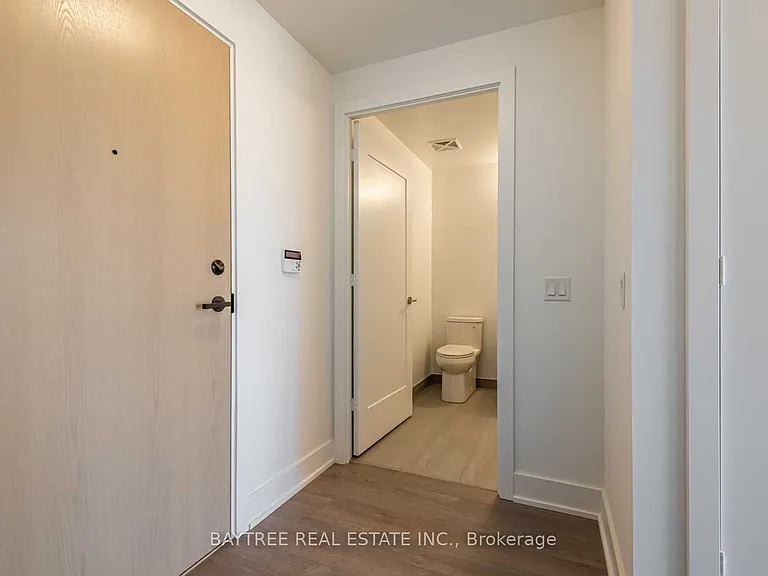 1 Belsize Dr #424 — Photo 11