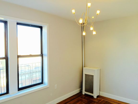 5th image of 307 Eastern Pkwy APT 4B
