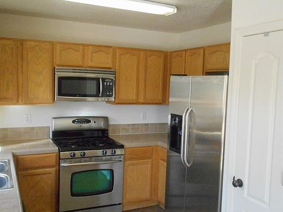4th image of 3729 Piedras Negras Dr