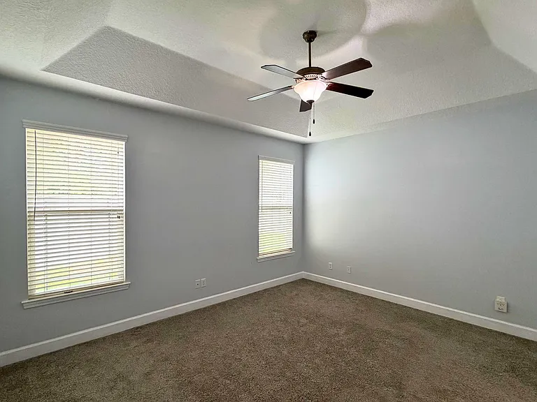 114 Paradise Ct — Photo 19