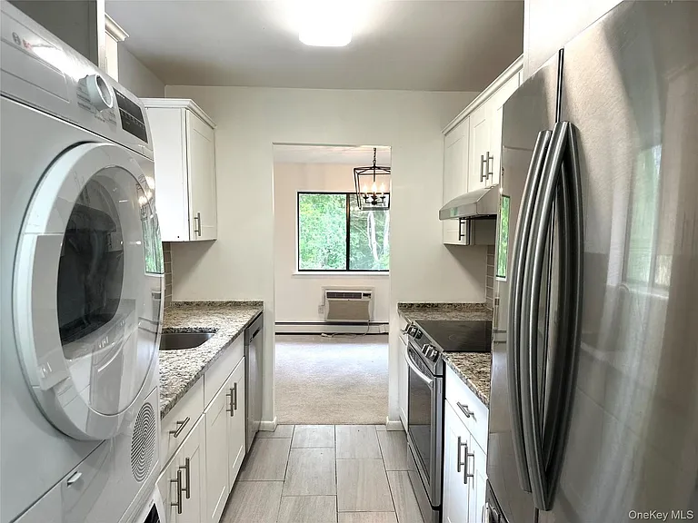 3 Loudon Dr #6 — Photo 5