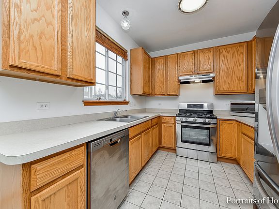 5th image of 2290 Hudson Cir