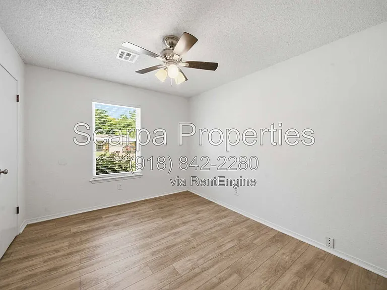 13621 S 285th East Ave — Photo 16