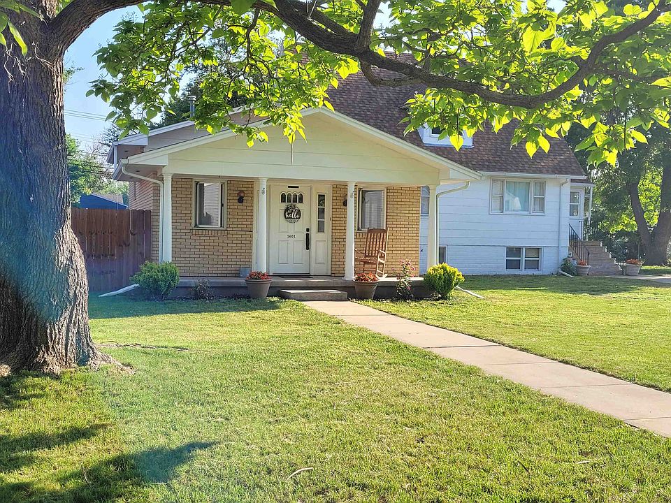 1st image of 1601 W 1st