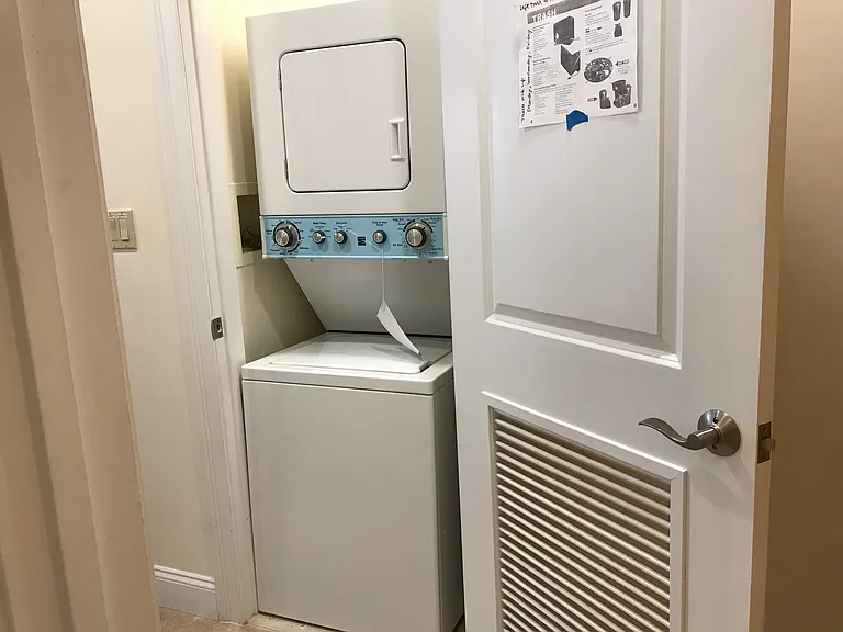 40 Harrison Ave #3B — Photo 6