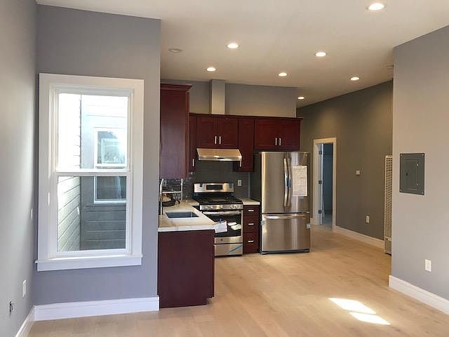 1st image of 2055 Divisadero St APT 3