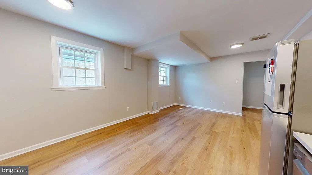 2 bed, 1.0 bath, 2112 sqft, $2,600 — Photo 4