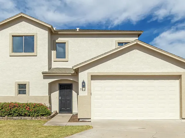 711 S Paustian Cir, Apache Junction, AZ 85120