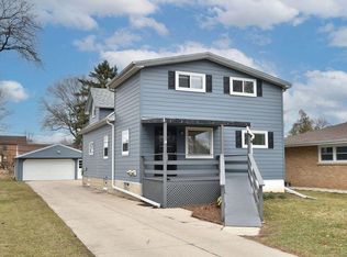 3646 E Iona Ter, Cudahy, WI 53110
