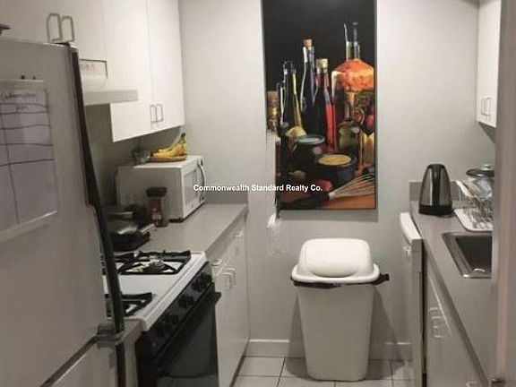 4th image of 1669 Washington St #408Y
