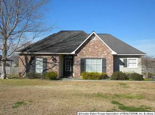 38130 Willow Lake Dr S, Prairieville, LA 70769