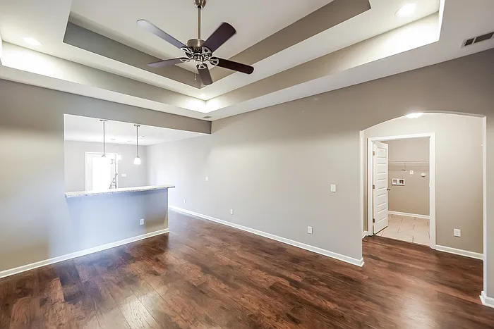 16430 Pottery Ln — Photo 3