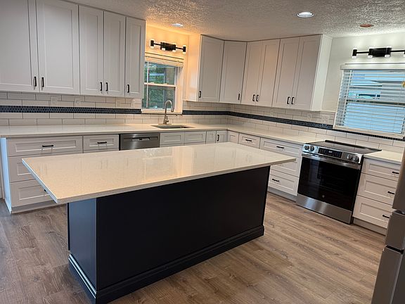 5th image of 7949 3rd Ave S