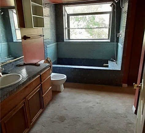 3rd image of 13957 Hazel Dr