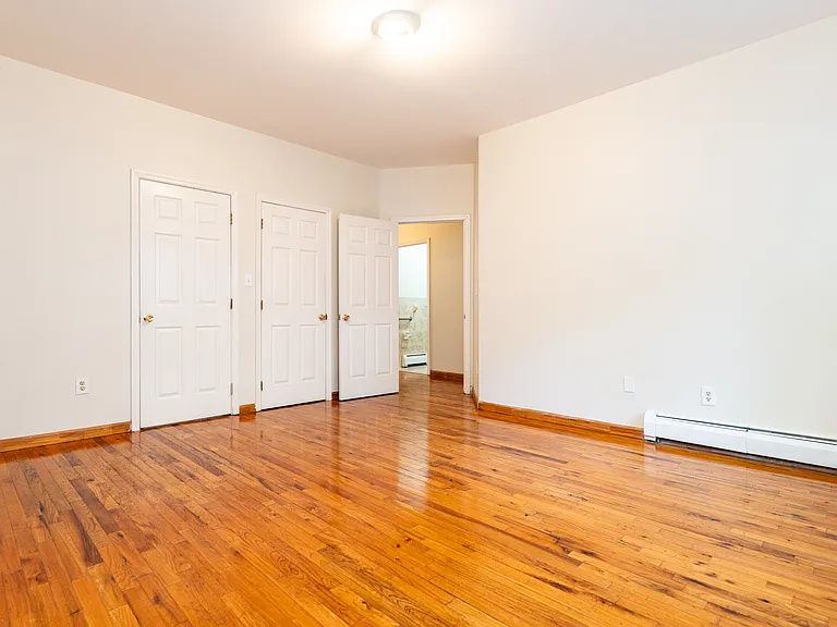 317 Pulaski St #1 — Photo 8