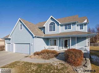 16130 Edna St, Omaha, NE 68138