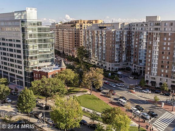 4th image of 555 Massachusetts Ave NW APT 1308