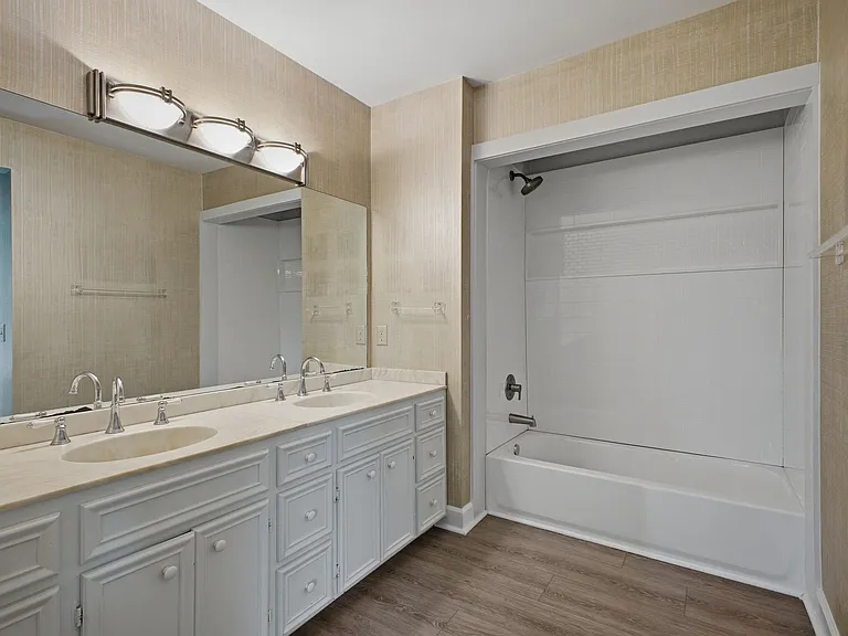 5612 Stanford Ct — Photo 19