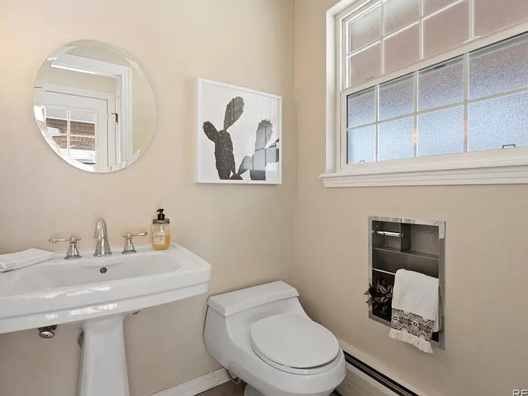 4301 S Alton Pl — Photo 9