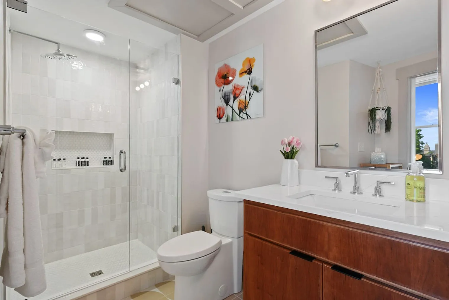 1 bed, 1.0 bath, 861 sqft, $1,891 — Photo 3