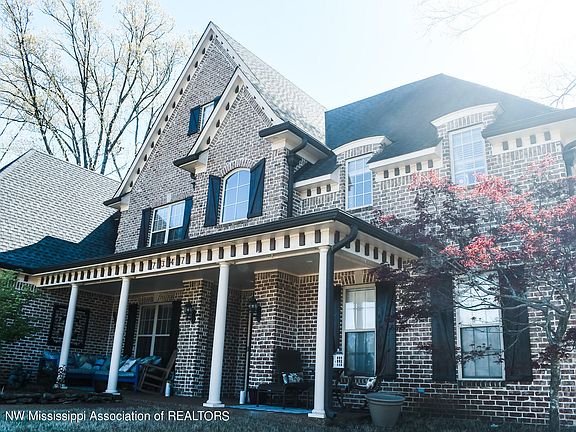 2nd image of 7347 Rose Garden Ln