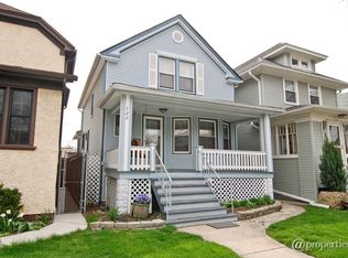 722 S Ridgeland Ave, Oak Park, IL 60304