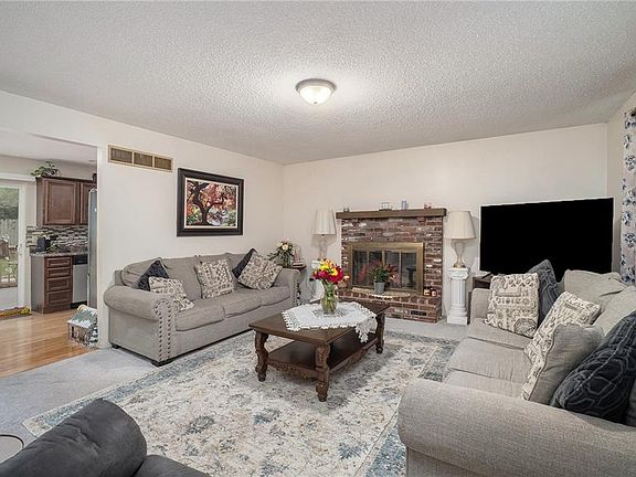 5th image of 3024 S 56th St