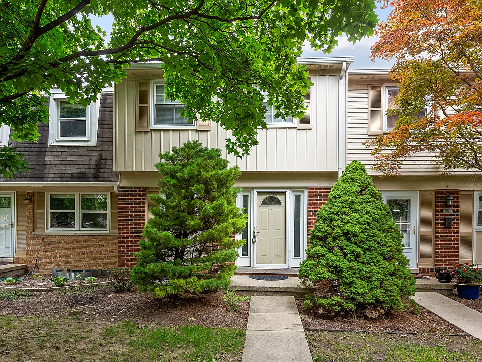 1775 Brentwood Dr