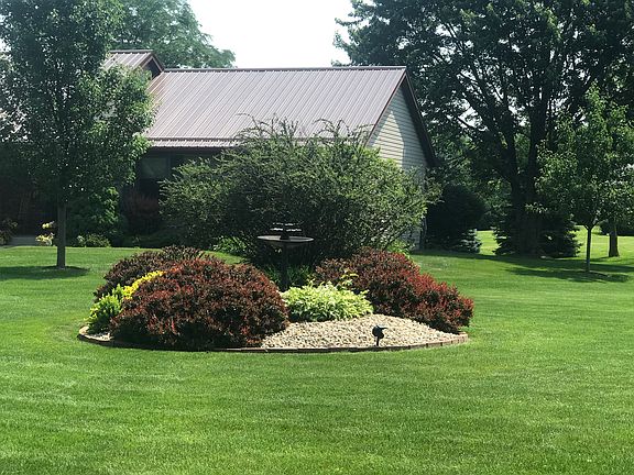 4th image of 59716 Thornberry Ct
