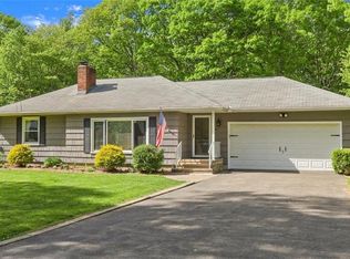 29 Maria Hotchkiss Rd, Prospect, CT 06712