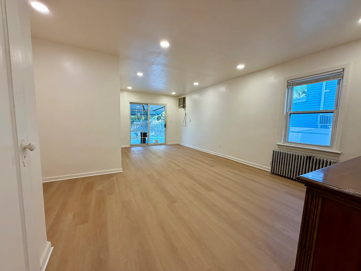 1 bed, 900 sqft, $1,800 — Photo 4