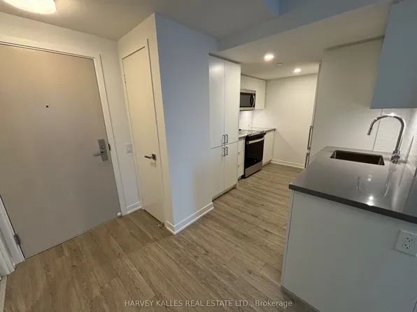 500 Wilson Ave #415, Toronto, ON M5M 3B1