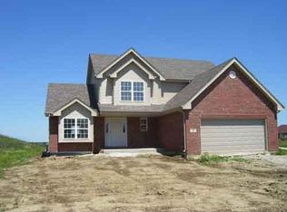 919 Locust Ln, Peotone, IL 60468