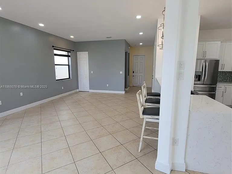 16835 SW 49th Ct — Photo 4