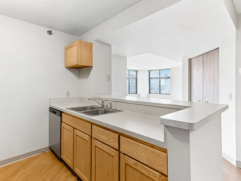 Laurel Village Apartments — Photo 68