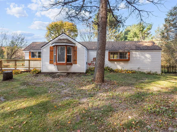11200 Leeke Rd, Grass Lake, MI 49240