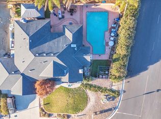 1405 S Ridgemark Dr, Hollister, CA 95023