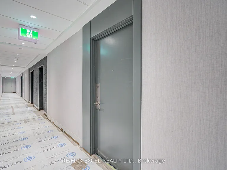 5858 Yonge St #1011 — Photo 5