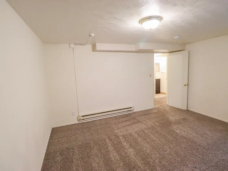 610 Cowan St #1/2 — Photo 6