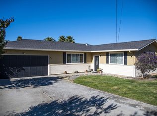 41 Gardenia Ln, Hollister, CA